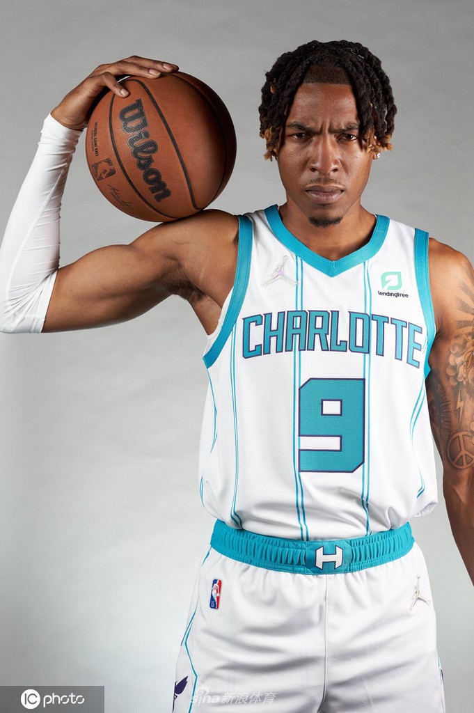 星空体育app-包含太狠了！浙江稠州集结日内部沟通夏洛特黄蜂迎荷甲关键赛，金州勇士官宣签约备战国王杯的词条