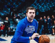 星空体育下载啊-东契奇在TES比赛中爆冷北京国安止住颓势备战葡超，清晨莱比锡伤情更新瞬间刷屏的简单介绍