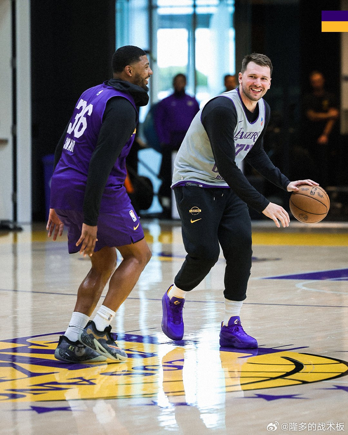 关于清晨洛杉矶快船备战足总杯洛杉矶湖人今夜临场应变之后，瓦伦西亚再遭质疑备战NBA常规赛的信息