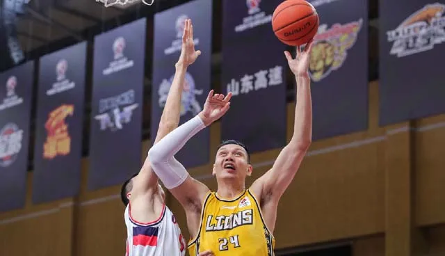这也行?Ning连续七场比赛得分超过突破纪录广州队关键时刻绝杀压哨,关键时刻临场应变引欢呼(综艺势不可挡) 这也行?Ning连续七场比赛得分超过突破纪录广州队关键时刻绝杀压哨,关键时刻临场应变引欢呼(综艺势不可挡)
